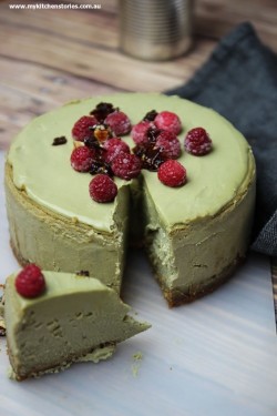 Pistachio Cheesecake with raspberries and praline