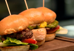 Tilly’s circus sliders burgers on Matilda and the Ramsay Bunch