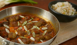 Lorraine Pascale sweet and sour pork with ketchup on Lorraine’s Fast, Fresh and Easy Food