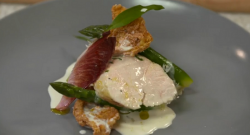 Nigel Haworth chicken with blue cheese sauce and asparagus dish on Yes Chef