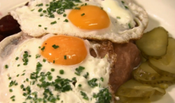 Rick Stein’s German labskaus with fried eggs and beetroot dish on Saturday kitchen