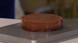 Raymond Blanc’s upside down chocolate crumble dessert on This Morning