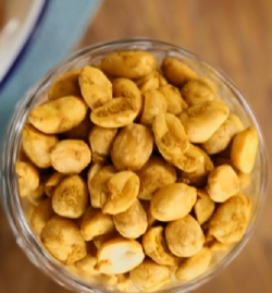 Tom Kerridge’s spicy nuts pub snack on Saturday kitchen