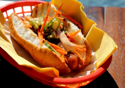 Tilly’s L A hot dog on Matilda and the Ramsay Bunch