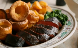 Tom Kerridge treacle cured beef with ultimate Yorkshire puddings dinner on Saturday Kitchen