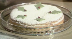 Fanny Cradock’s minced pie on Christmas Kitchen