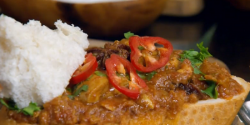 Julie Green’s bunny chow chicken curry in a crusty bloomer made using Nisha Katona on The  ...