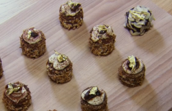 Hilal and Jevdet’s Turkish mini figs, almond and amaretto gateaux on Chopping Block