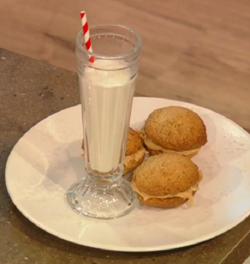 Martine McCutcheon and Donal Skehan’s oatmeal Peanut butter  cookies for Comic Relief Red  ...