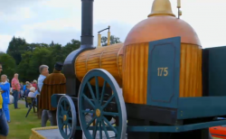 Michelle’s Giant Steam Train Cake on Extreme Cake Makers