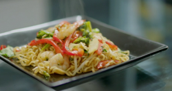 Tina’s prawn noodles dish on Eat Well for Less?