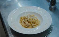 Nabil’s real Roman spaghetti carbonara in Rome Unpacked