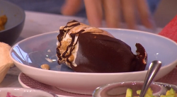 Phil Vickery’s sweet taco with chocolate dessert on This Morning