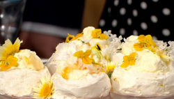 Juliet Sear lemon and elderflower pavlova for The sweetest street party treats on This Morning