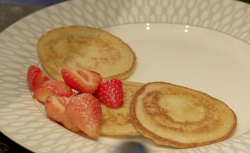 Alana and Robyn  Howell’s American style pancakes on Eat Well for Less?