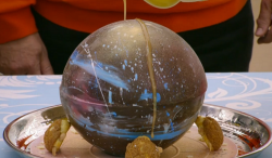 Kim-Joy’s melting chocolate galaxy on the Great British Bake Off 2018