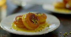 Nadiya Hussain syrup sponge balls with cardamom pods  on Nadiya’s Family Favourites