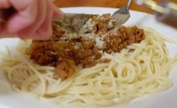 Jacob and Luke Venter meat free spaghetti bolognese on Eat Well For Less?