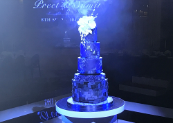 Suzanne’s five tier black wedding cake on Extreme Cake Makers