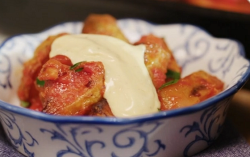 Lisa Faulkner’s spicy potatoes with mayonnaise on John and Lisa’s Weekend Kitchen