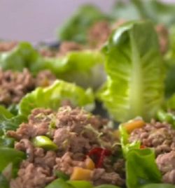 Tilly and Gordon Ramsay’s lettuce cups on John and Lisa’s Weekend Kitchen