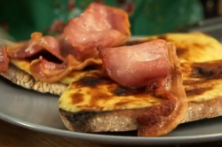 Jennie McAlpine Lancashire rarebit with bacon on John and Lisa’s Weekend Kitchen