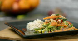 Steve Carter prawn and vegetable stir fry with teriyaki sauce on Eat Well for Less?