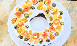 Alice’s gingerbread fruit cake wreath on The Great British Bake Off 2019