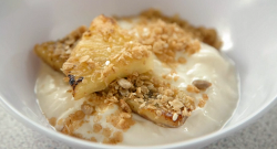 Dillian and Greg’s Greek yoghurt  with honey, caramelized bananas and oats dessert on Cele ...