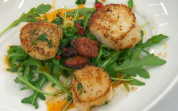 Neil Ruddock’s scallops with rocket and chorizo sauce on Celebrity Masterchef 2019