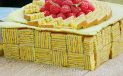 Henry’s elegant present box cake on The Great British Bake Off 2019