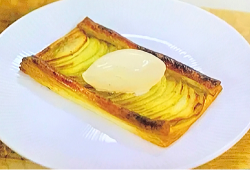 Michael Caines Cox’s tart with vanilla ice cream dessert on My Greatest Dishes