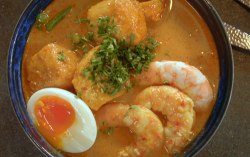 Mandy Yin Malaysian prawn laksa (curry noodle soup) on Nadia’s Family Feasts