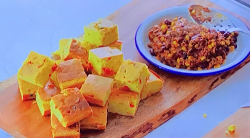 Paul Hollywood’s Santa Fe beef chilli with smoked chilli peppers and cornbread with jalape ...