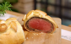 John Torode beef wellington with mushrooms and and chicken liver pate on John and Lisa’s W ...