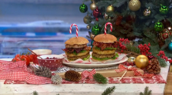 Phil Vickery’s Christmas dinner in a burger on This Morning