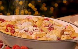 Alex Hollywood’s Cranberry and White Chocolate and brioche Christmas Pudding on Nadia̵ ...