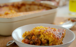 Tom Kerridge low calorie cottage pie with sweet potato and frozen peas on Lose Weight and Get Fi ...