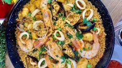 Jose Pizarro’s perfect paella with monkfish, prawns, mussels and squid on This Morning