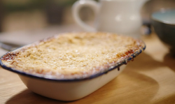 Georgia’s classic pear crumble with stem ginger dessert on Best Home Cook