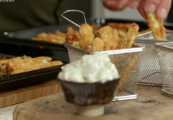 Priya Tew’s cheesy vegetable dippers with low fat garlic mayo on Eat Well for Less?