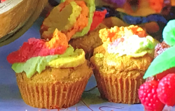 Samira’s rainbow cupcakes on Crazy Delicious