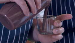 Nick Nairn and Dougie Vipond’s kale and apple juice with celery, ginger and avocado  on The Grea ...