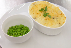 Gethin Jones Welsh Shepherd’s pie with peas on Celebrity Masterchef 2020