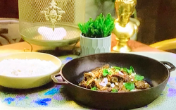 Gok Wan beef rendang curry with coconut milk on Gok Wan’s Easy Asian