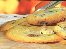 James Martin’s cornflakes and marshmallow cookies on James Martin United Cakes of America