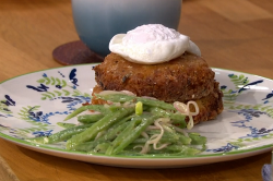 Phil Vickery’s Maryland crab cakes with a poached egg on This Morning