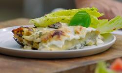 Jamie’s meat free cannelloni with mushrooms, green vegetables and salad on Jamie: Keep Coo ...