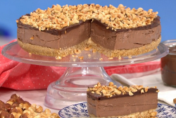 Gino’s chocolate cheesecake with hazelnuts on This Morning