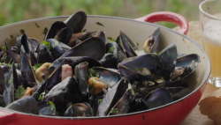 Rick Stein mussels with Normandy butter, lardons, creme fraîche and cider on Saturday Kitchen